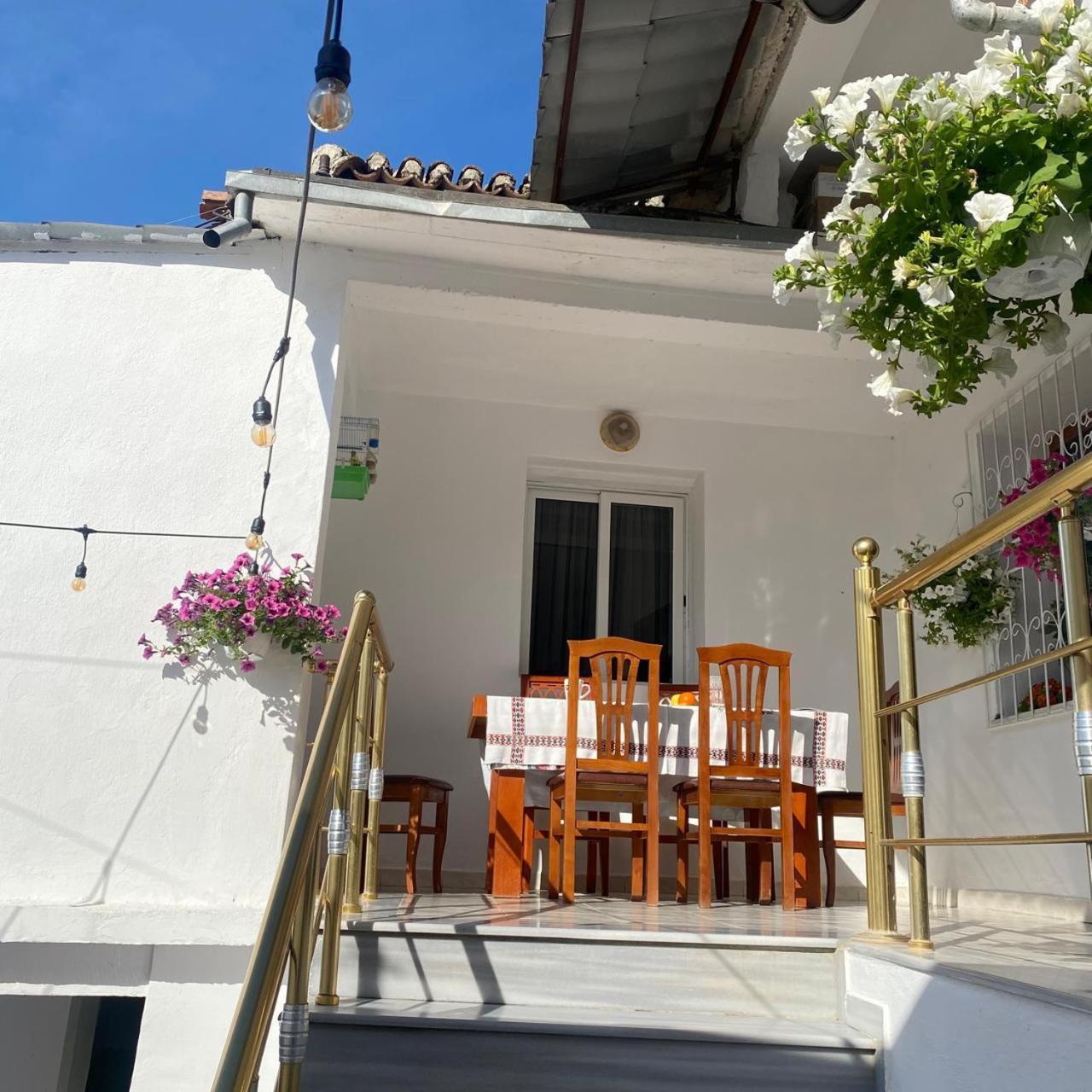 Ziu Guest House Berat Extérieur photo